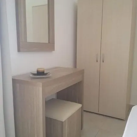 Kelly Apartament *